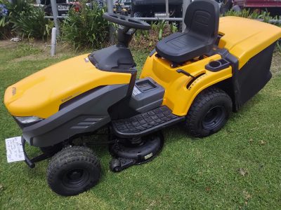 STIGA ESTATE 2084 RIDE-ON MOWER